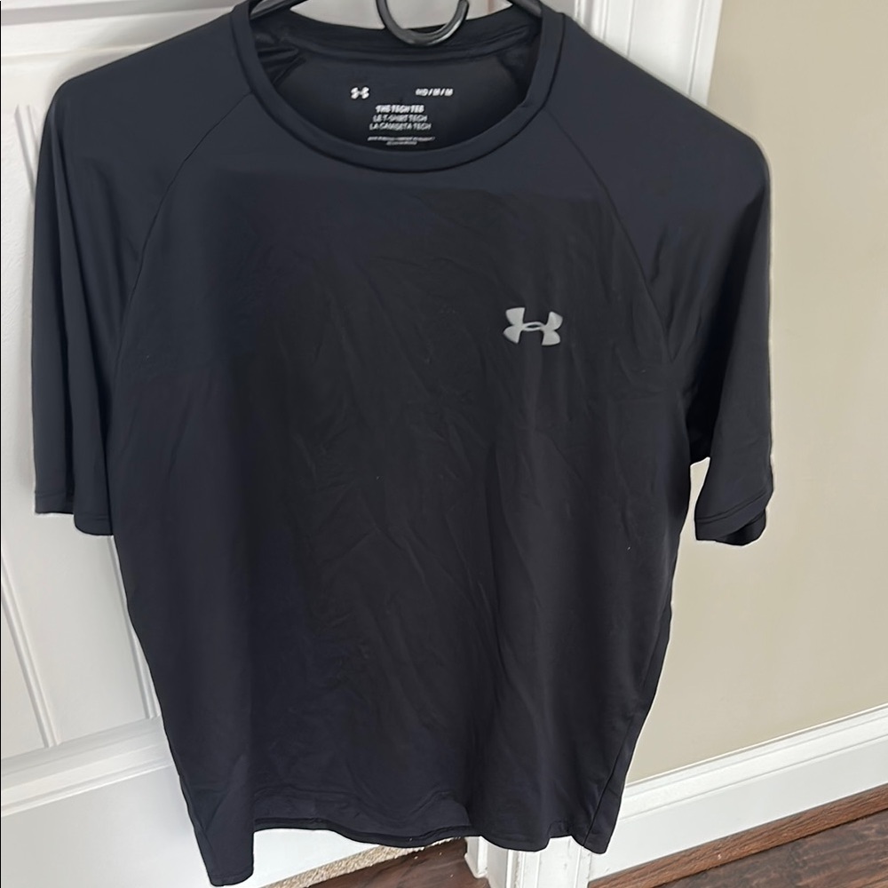 Under Armour Men’s Black Tech Short Sleeve Workout Shirt